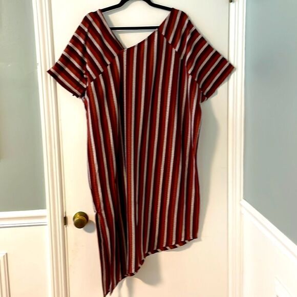 Umgee comfortable asymmetrical textured stripe dress in brown and white size 1X - Picture 4 of 9